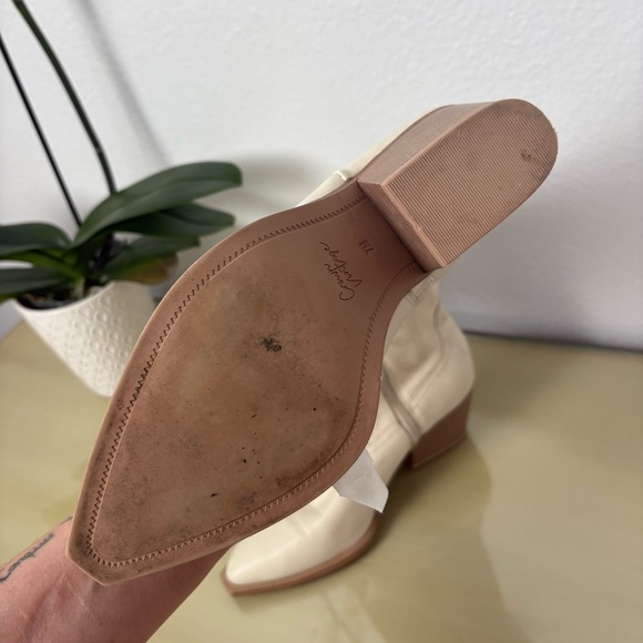 White Western Boots - Picture 5 of 5